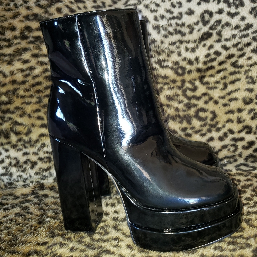 BAMBOO BLACK PATENT PLATFORM BOOTS DOLLS KILL GOTH PUNK GLAM 8 - Picture 2 of 6